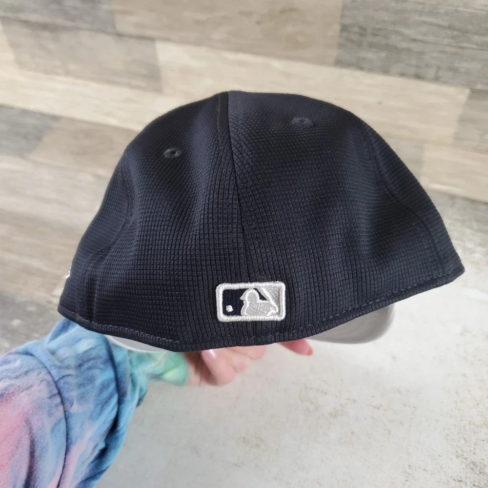 NEW YORK YANKEES New Era 59FIFTY Fitted Hat Sz 7 1/8 MLB Baseball